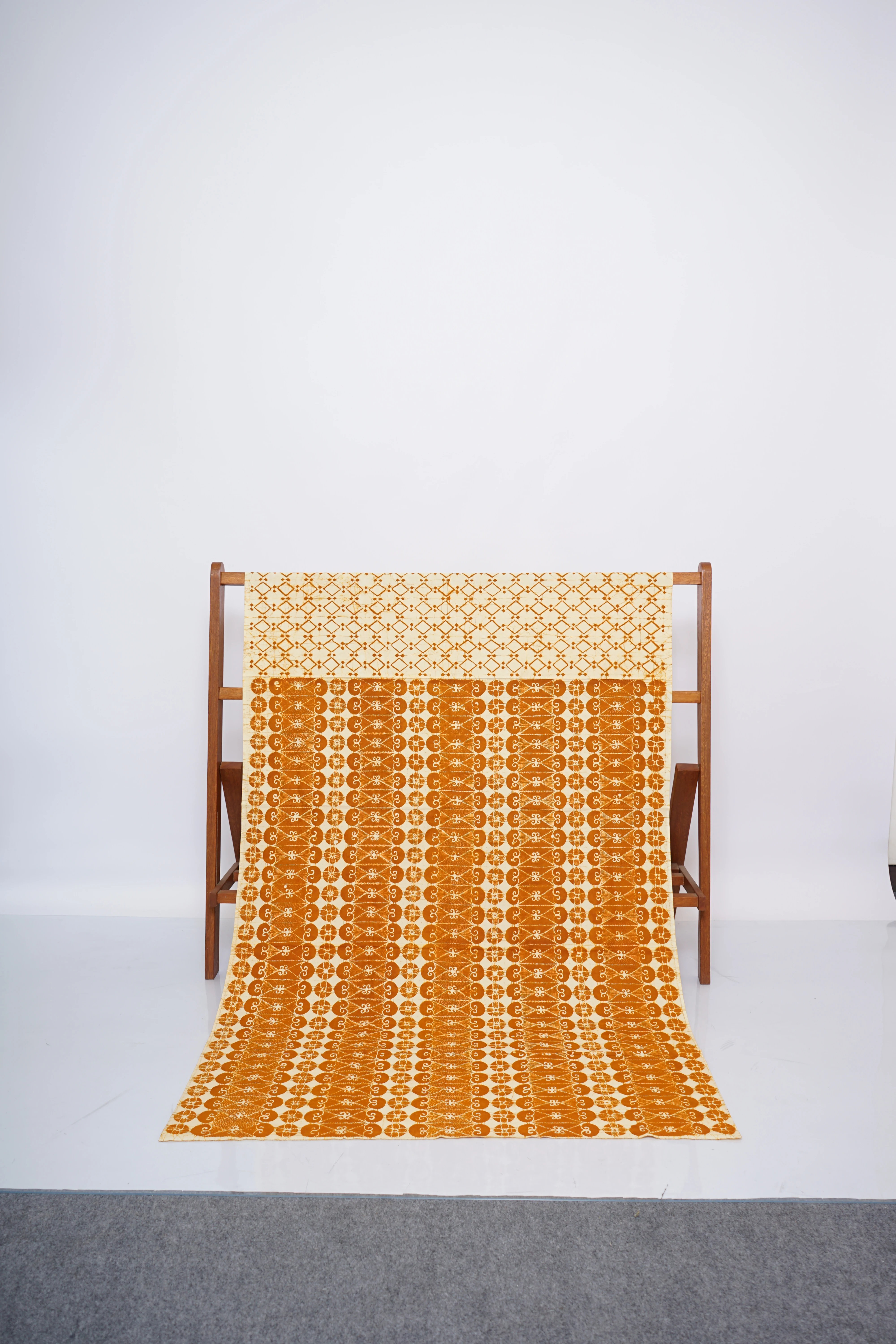 Foto produk Batik Tulis Spaarbank — model 1 dari 2
